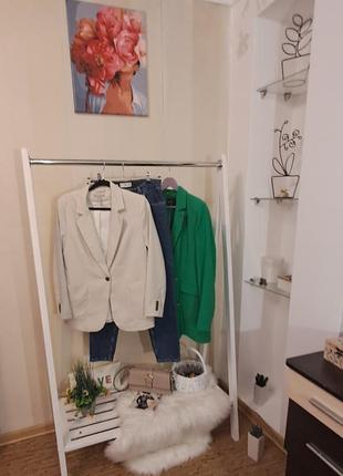 Прямой блейзер  пиджак модель с воротником, на контрасных пуговицах  с карманами и на атласной  подкладкe.  коллекция бренда h&м10 фото