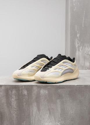 Кросівки yeezy 700 жовтий текстиль 029491 - розмір 40