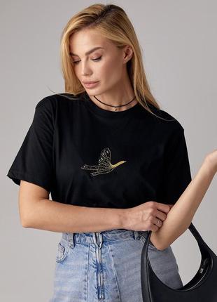 Трикотажна футболка прикрашена птицею зі стразів — чорний колір, s (є розміри) l