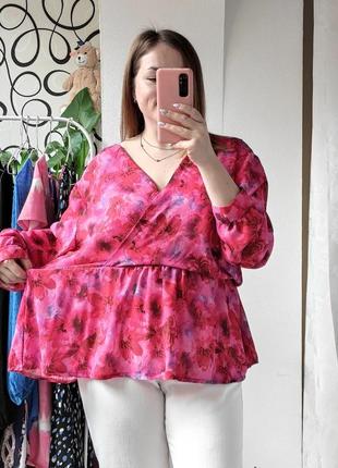 Яркая блуза с баской в цветочный принт boohoo3 фото