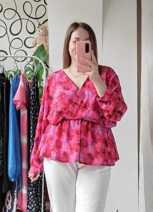 Яркая блуза с баской в цветочный принт boohoo4 фото
