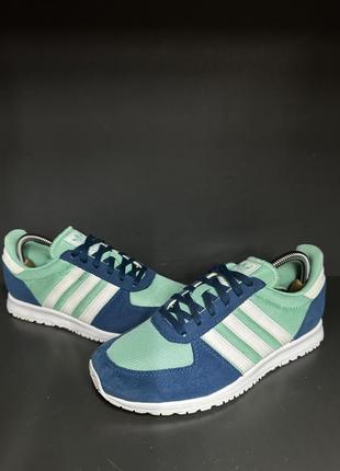 Кроссовки adidas