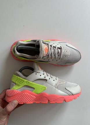 Кросівки nike huarache