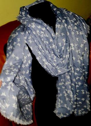 Легкий синій шарф метелики