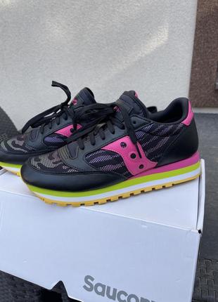 Кроссовки saucony