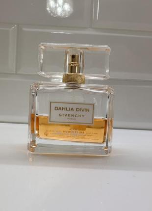 Givenchy dahlia divin парфумована вода