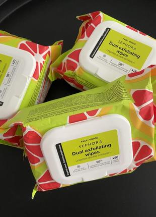 Cleansing + exfoliating wipes