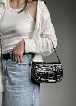 Женская сумка в стиле diesel 1dr iconic shoulder bag black croco.