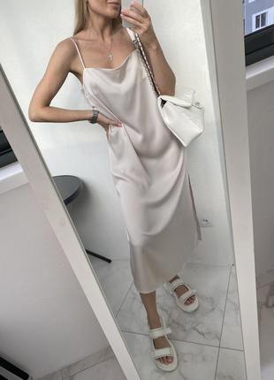 Жемчужное сатиновое платье слип h&m платье миди в бельевом стиле