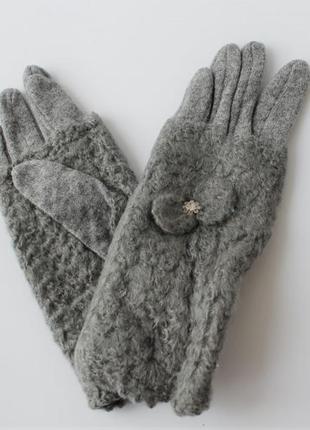 Женские кашемировые перчатки с вязкой серые