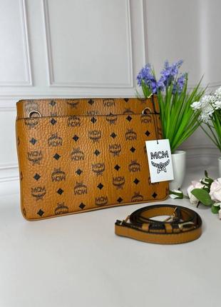 Женская сумка mcm crossbody pouch in visetos original коричневая  wb061
