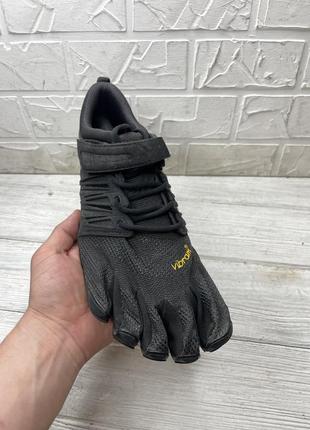 Чоловічі кросівки vibram five finders lowa asics scarpa merrell salomon