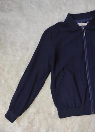 Синий бомбер куртка женская шифон короткая ветровка на молнии нарядная куртка спортивная3 фото