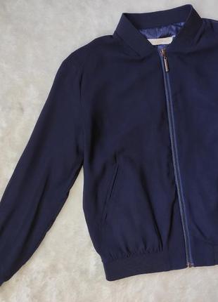 Синий бомбер куртка женская шифон короткая ветровка на молнии нарядная куртка спортивная4 фото