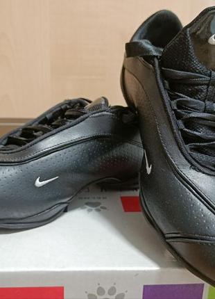 Кожаные кроссовки/спортивные туфли nike