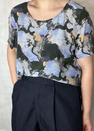Шовкова футболка блуза storm&marie в абстрактний принт 100% ніжний шовк розмір 38 s вільний крій