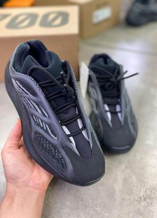 Кроссовки adidas yeezy boost 700  v3 alvah черного цвета  ob380