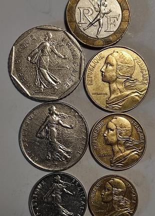 Французские монеты2 фото