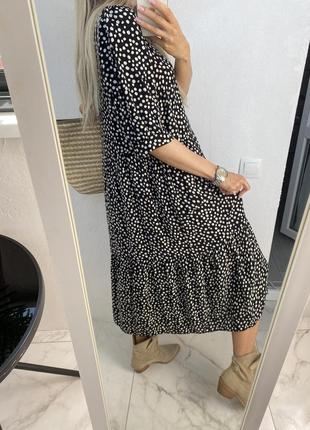 Натуральне пишне ярусне плаття в горошок чорно-біле батал9 фото