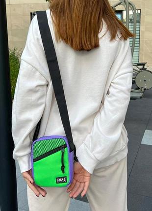 Женская сумка через плече мсr4 зеленая/фиолетовая