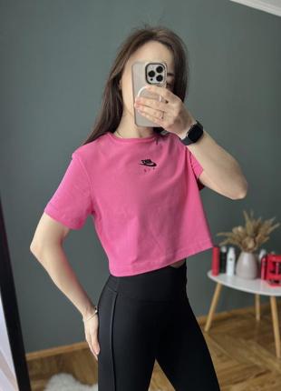 Рожева вкорочена футболка топ nike10 фото