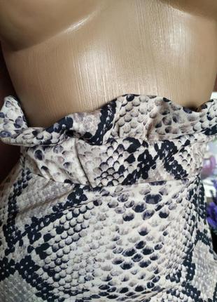 Мини юбка с змеиным принтом (без пояска) от prettylittlething6 фото