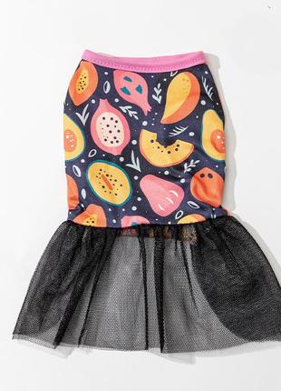 Сукня для собак зі спідницею з фатину фруктовий принт чорна