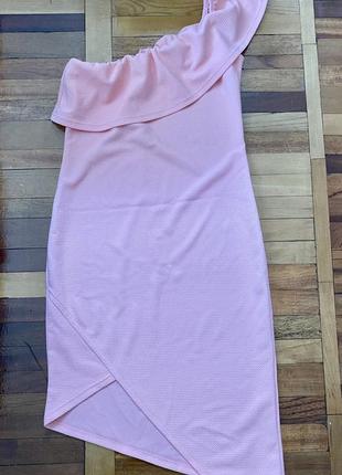 Плаття рожевого кольору