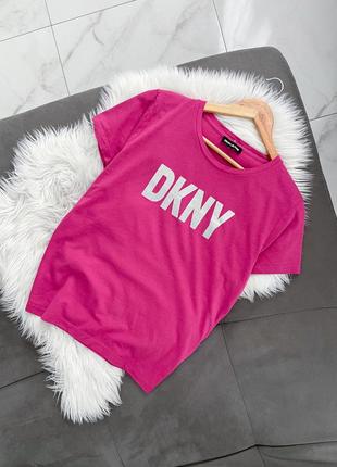 Футболка dkny