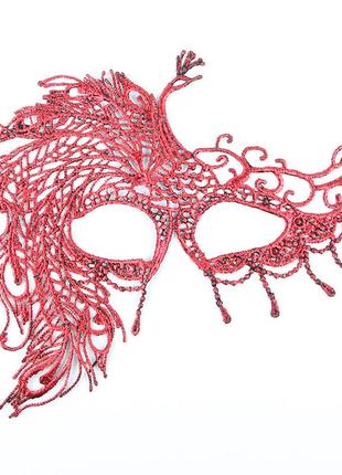 Ажурная маска павлин карнавальная 17 на 14 см красный