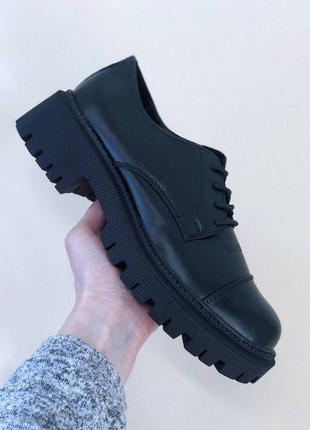 Туфли в стиле balenciaga