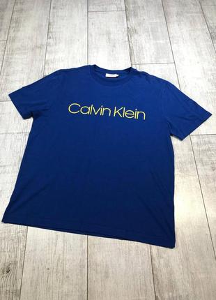 Как новая футболка calvin klein