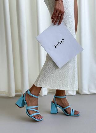 Босоножки голубые5 фото