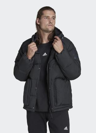 Чоловіча пухова куртка adidas з капюшоном utilitas hg85811 фото