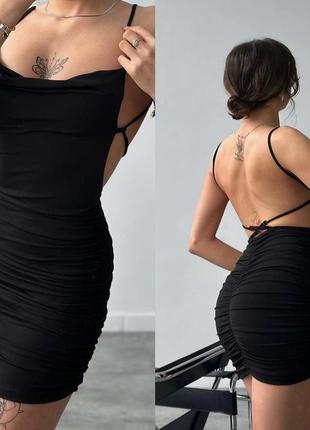 Обтягивающее платье по фигуре с переплетением на спинке черный