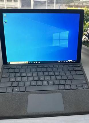 Microsoft surface pro 5 12.3' 3k 8/256 ssd intel i5 7 gen !