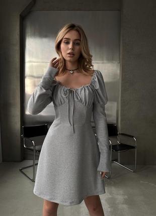 Платье мини  длинный рукав с манжетом и фонариком серебро