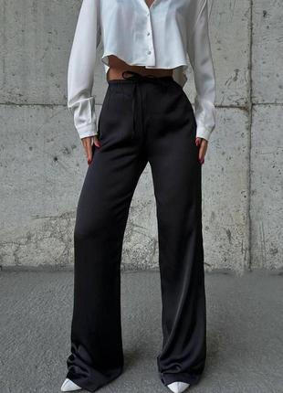 Жіночі шовкові штани прямого крою з резинкою на талії