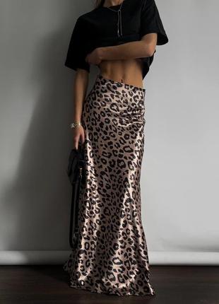 Трендовая юбка макси атлас принтованный леопард