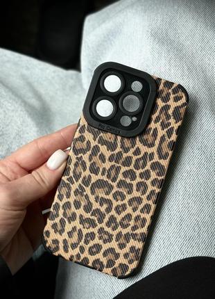Леопардовый чехол на iphone2 фото