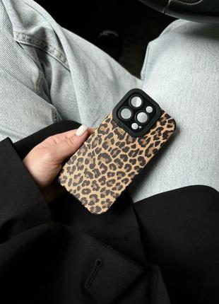 Леопардовый чехол на iphone3 фото