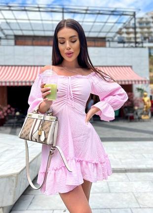 Невероятно нежное и легкое короткое платье с длинным рукавом розовый