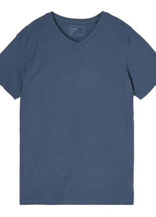 Мужская футболка "v" синяя. размер 42.