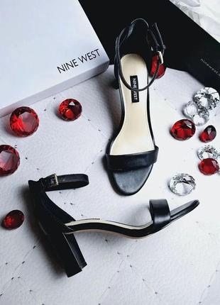 Nine west оригінал чорні шкіряні босоніжки на невисоких підборах
