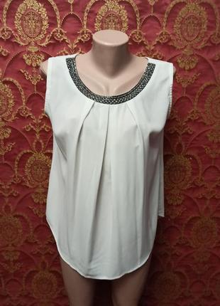 Белая блуза украшена камушками размер l размер l1 фото