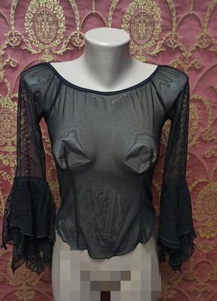 Чорна блуза з фатину з рукавами в стилі кармен