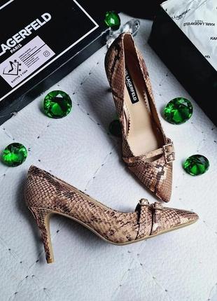 Karl lagerfeld оригінал бежеві із золотистим шкіряні туфлі на шпильці