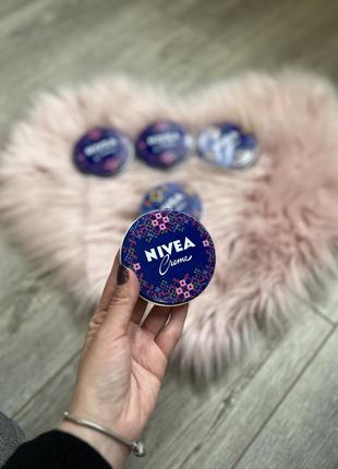 Универсальный крем для ухода за кожей nivea crème
