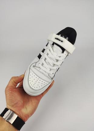Кроссовки женские подростковые adidas forum low white black3 фото