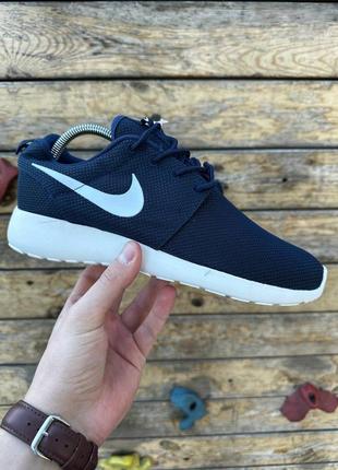 Кроссовки nike roshe run